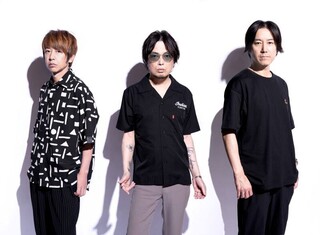 大江慎也・ヤマジカズヒデ・KAZIから成る